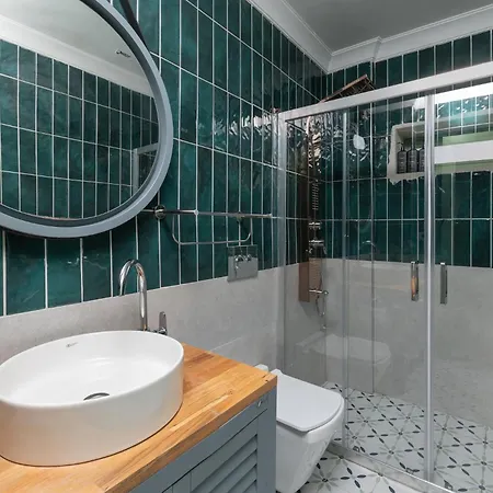 Cerenity Alaçatı Hotel *