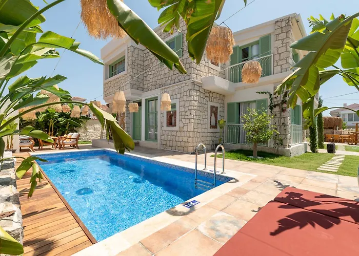 מלון Cerenity Alacati *